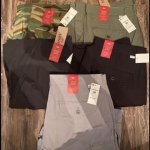 Men’s Levi’s 34 Cargo Shorts